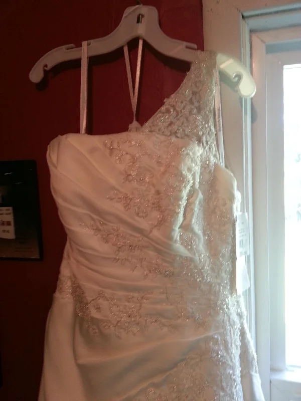 David's Bridal None Open-back unclassified dresses
