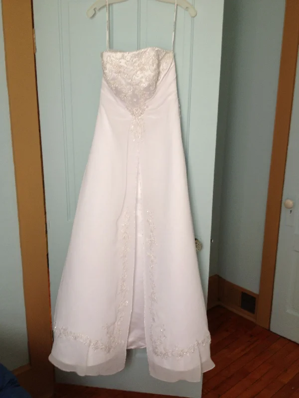 David's Bridal Style 7NTV9010 Backless unclassified dresses