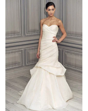 Monique Lhuillier Peony Sequin unclassified dresses