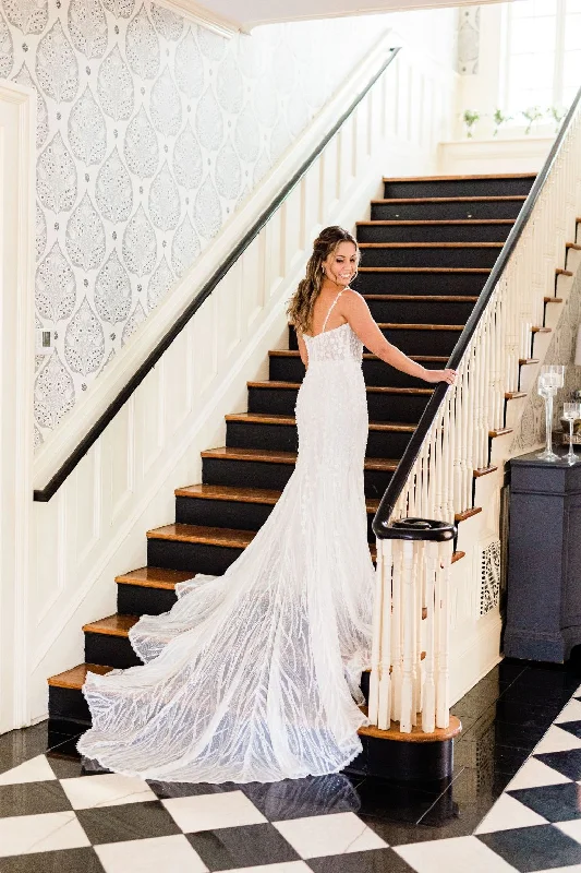 Dany Tabet Pallas and Valencia Winter unclassified dresses